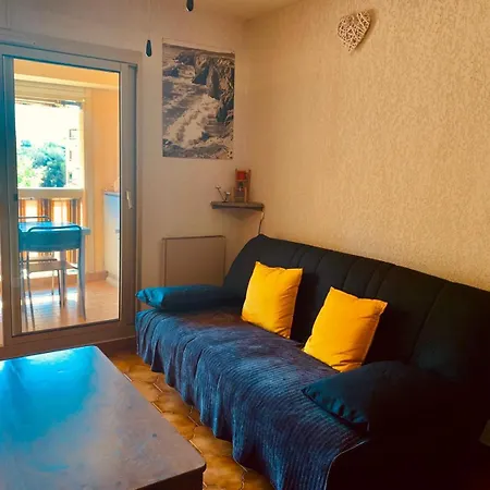 Duplex T3 Facing Coudouliere *